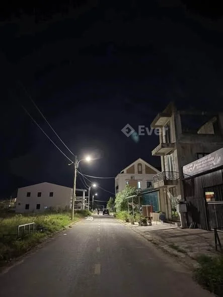 Khu TĐC Trần Nguyên Hãn : hướng Đông NamDt: 4x21m.Với DT 84mv ,phù hợp cho vc t.ài c.hính thấp