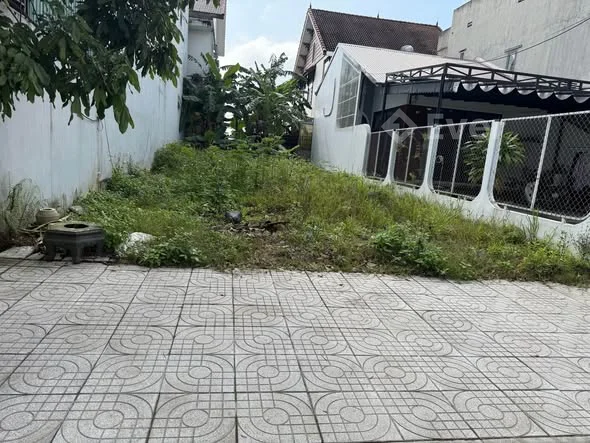 Đất Nam Đông Hà đường Phó Đức ChínhDiện tích: 7 x 20 mHướng: Tây Bắc