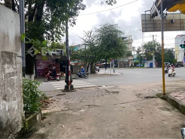 Bán nhanh căn nhà 2 tầng tại trung tâm Quảng Ngãi