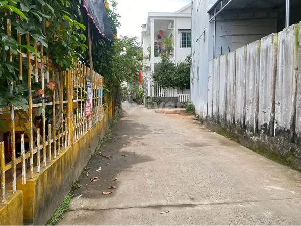 Bán nhanh căn nhà 2 tầng tại trung tâm Quảng Ngãi