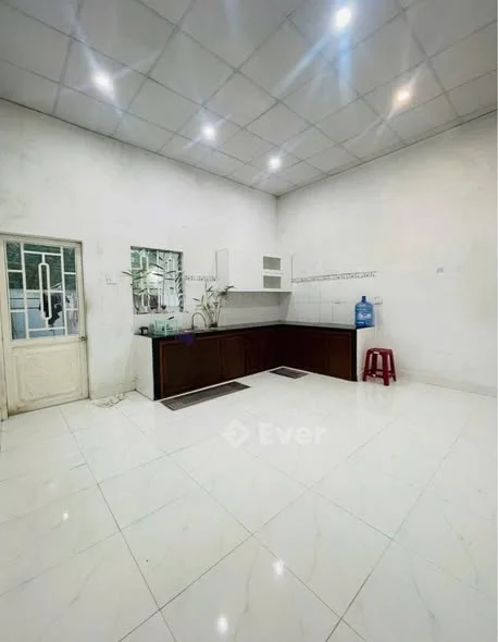 NHÀ HẺM 465 Nguyễn Công Phương - HK Nghĩa Lộ - Tp Quảng Ngãi .DT 118m2 có sân trước sau