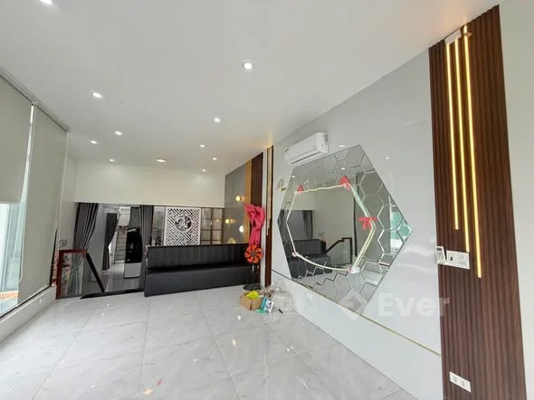 Nhà 2 Tầng View Công Viên Hồ Sinh Thái KDC 577. - Vị trí đường 20,5m, vỉa hè 5m