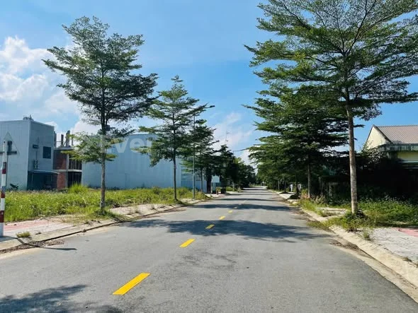 LÔ ĐÔI LIỀN KỀ AN ĐIỀN PHÁT - LA HÀ- Mặt tiền đường Trương Quang Trọng