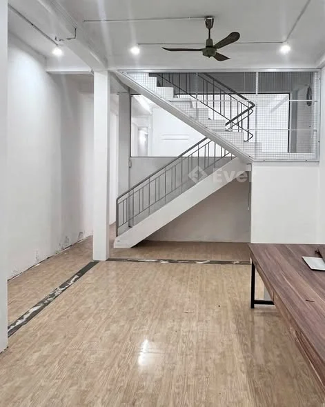 CHÍNH CHỦ GỞI NHÀ MT MAI ĐÌNH DÕNG .•Nhà 2 mê , sát ngã 4 Mai Đình Dõng và Đặng Thuỳ Trâm