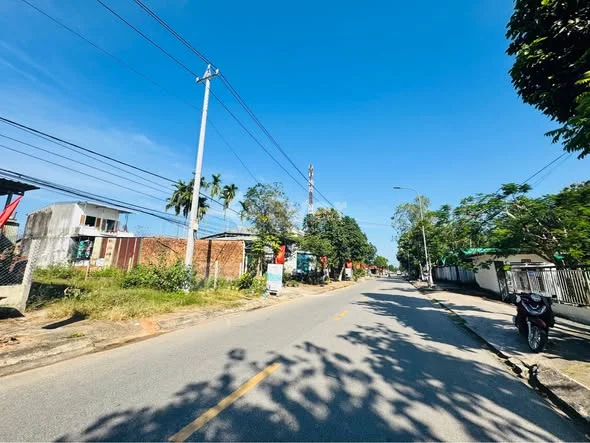 Đất mặt tiền đường Nguyễn Trường Tộ, BĐS dòng tiền mở mắt ra là có tiền - 1,35 tỷ - 90m²