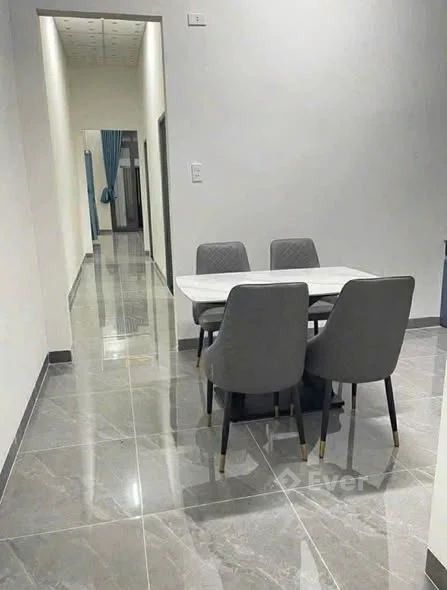 Bán nhà hẻm Lê Thánh Tôn phường Cẩm Thành Quảng Ngãi. Hẻm oto tới nhà