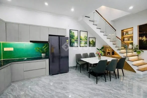 Chính Chủ Gửi Nhà Hẻm 318 Nguyễn Trãi, Phường Nghĩa Lộ. - Đường ô tô tới nơi.