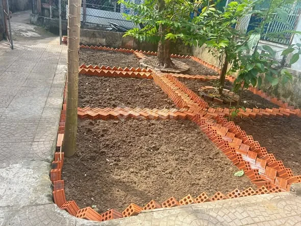 BÁN NHÀ CẤP 4 TRẦN PHÚ KÈM VƯỜN RAU XINH ĐẸP Dt 6x20m hướng Nam full đất ở (hiếm có)