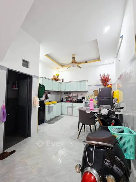 MỞ BÁN CĂN NHÀ MỚI,ĐẸP, full nội thất,dân xây chắc chắn,chỉ xách valy về ở thôi. - 2,55 tỷ - 42m²