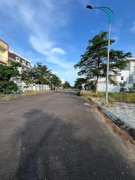 Bán đất mặt tiền gần YouSang, An Phú Thịnh