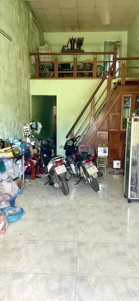 Nhà hẻm 84 Phù Đổng cách mặt tiền 70m DT 4m x 17m đất nn chuyển đc thổ cư , 3PN , có gác lở