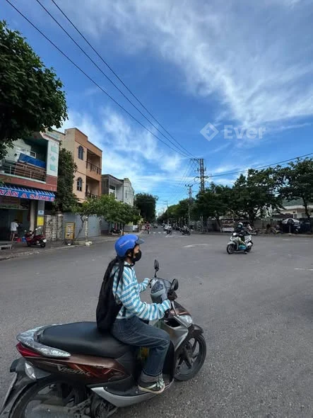 Nhà Mặt Tiền Kinh Doanh , 82m2 (5*16.5) , 1,5 Tầng , Lộ Giới 20m , Gần Tô Hiến Thành , P. Quy Nhơn