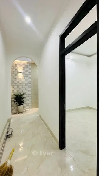 Nhà hẻm 225 Phạm Văn Đồng-Thống Nhất-Gia LaiDiện tích: 5x18 full tc ( đông nam)