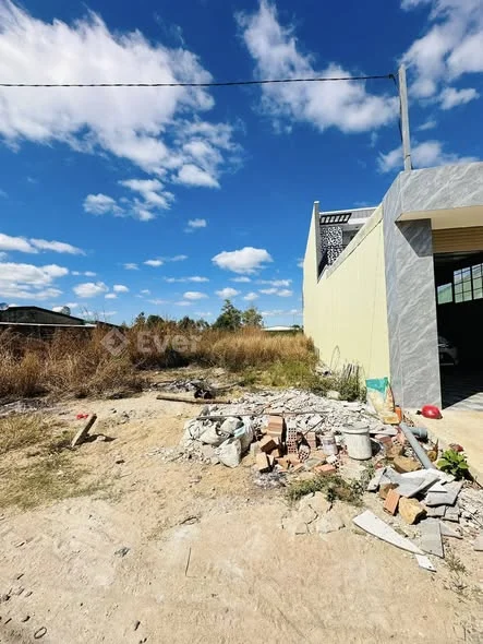 Chỉ 6xxtr... BÁNN LÔ ĐẤT TẠI HẺM 80 LỮ GIA- Dt : 5 x 28,5m ( Đất ở toàn bộ )