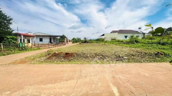 Hẻm Chính 412 TRƯỜNG SƠN Dt : 12,50m x 27m Lô góc 2 Mặt Tiền ( Đất ở 215m2 )