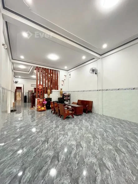 Nhà mặt tiền Lý Thường Kiệt, cách Lê Duẩn(QL14) chỉ 150m, phường An Phú