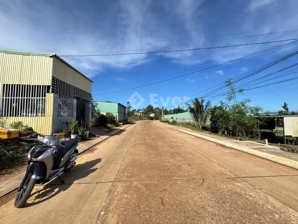 MẶT TIỀN VĂN CAO - P. PLEIKU CHỈ 1 TỶ 780tr Diện Tích : 10x 51m, 100m thổ cư