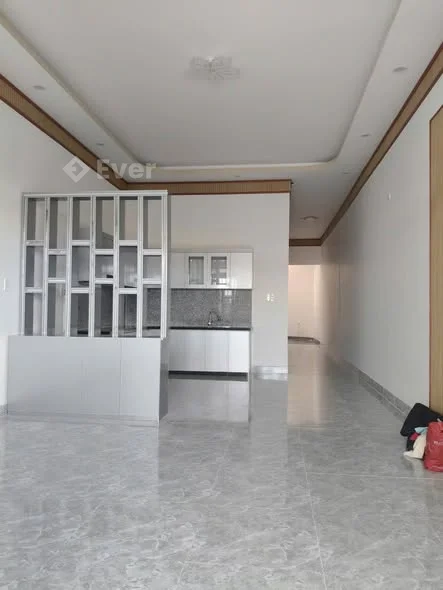 Nhà mới hẻm Võ Văn Kiệt - P Yên Thế Dtich: 4,5m x 23m ( đất ở toàn bộ )