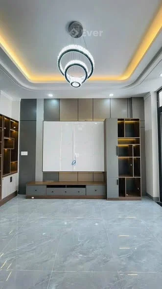 Nhà mê hẻm Chu Văn An thông Lê Duẩn Phường Pleiku. Gần trường tiểu học Ngô Mây và trường Chu Văn An