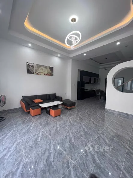 Cần Bán Căn Nhà Diên Toàn• DT: 84m2 full thổ cư, ngang 5.1m• Thiết kế nhà: 1 trệt 1 lầu