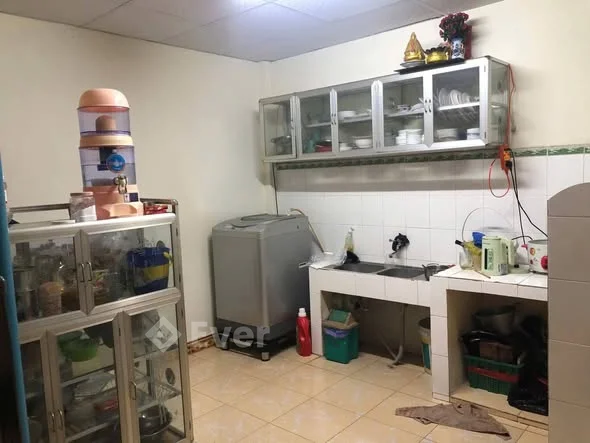 - Bán căn nhà phố đường xe hơi Hẻm 28 Hải Đức –Nha Trang .- Dt : 70 m² ( ODT) - 4,69 tỷ - 70m²