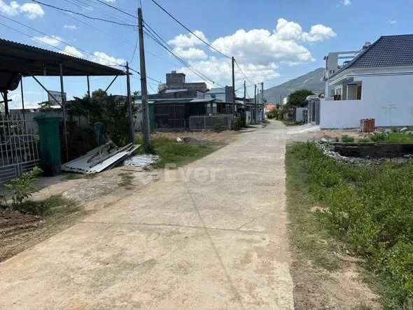 Bán Lô đất Thị Xã Ninh Hoà - Ninh Đa Diện tích 194 m thổ cư Giá 10 tr/ m2