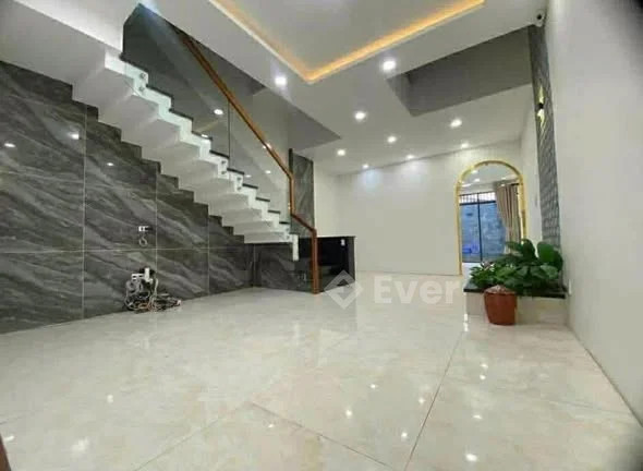 CHO THUÊ NHÀ 4 TẦNG MT VĂN TIẾN DŨNG – VCN PHƯỚC HẢI, NHA TRANG