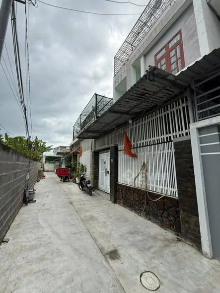 _Bán nhà 2 tầng hẻm đường Thân Nhân Trung