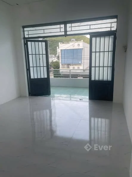 Bán nhà khu Hòn Sện - Đường Đệ - Vĩnh Hoà- Đường Nguyễn Khoái - 4,85 tỷ - 60m²