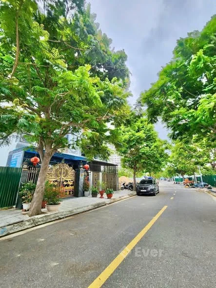 Bán lô đất đường số 15 KĐT Hà Quang 1 đối điện Siêu đô thị Sungroup• Dt : 100m2 ngang 5m - 7,6 tỷ - 100m²