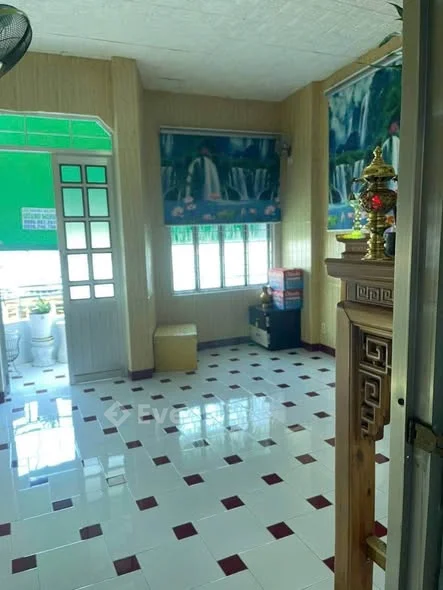 Bán nhà 3,5 tầng mặt tiền bàn cờ đường Trần Bình Trọng, Phường Nha Trang Giá 8,5 Tỷ - 8,5 tỷ - 63m²