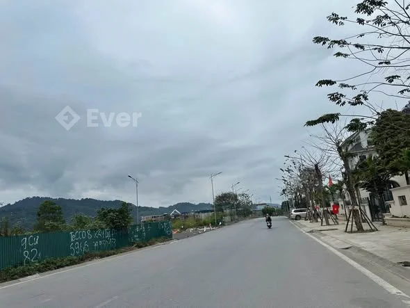 Hàng mớiBán nhanh lô đất 275m2 ( 11x25m) đường Ngô Quyền kéo dài