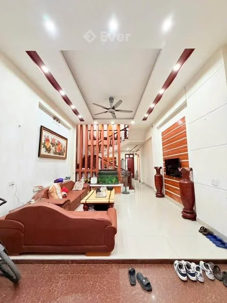 GIÁ 4 TỶ 100 TRIỆU – RA LỘC KHÁCH THIỆN CHÍNHÀ 3 TẦNG LẠC SƠN