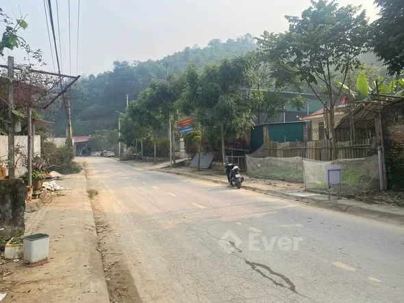 Một lô đất trung tâm phường yên bái tỉnh Lào cai trong đó 5x17.5 full thổ cư