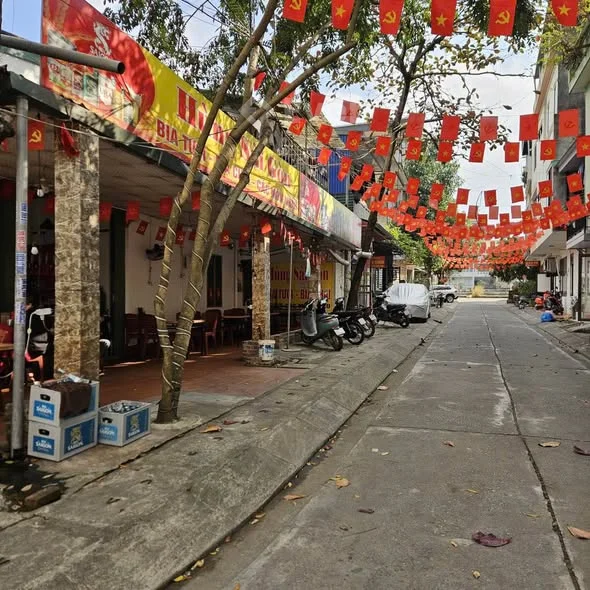 B.ÁN NHÀ cấp 4 gác lửng 2 mặt đường đường Phan Chu Trinh Nhánh 2 Cốc Lếu (Lào Cai) đang cho thuê 6t