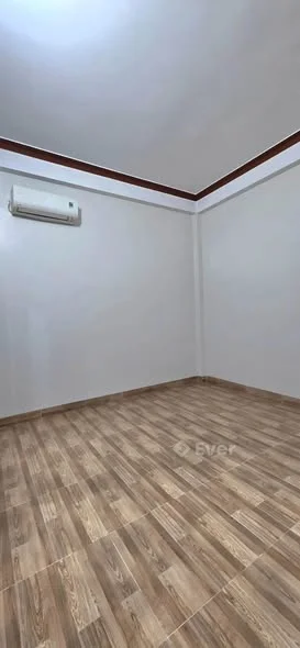 Khai xuân , tặng chỉ vàng cho khách hàng mở hàng cho em ạ.