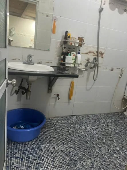 Bán Nhà C4 Phố Tùng Tung B6- Diện tích 151M2 Full Bìa mặt tiền 5,7m