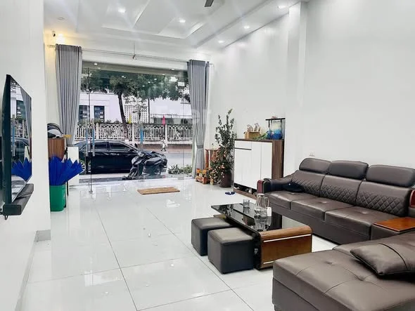 Bá.n nhà 2 tầng 1 tum khu trường liên cấp Vị trí LÝ TƯỞNG để ở và KINH DOANH