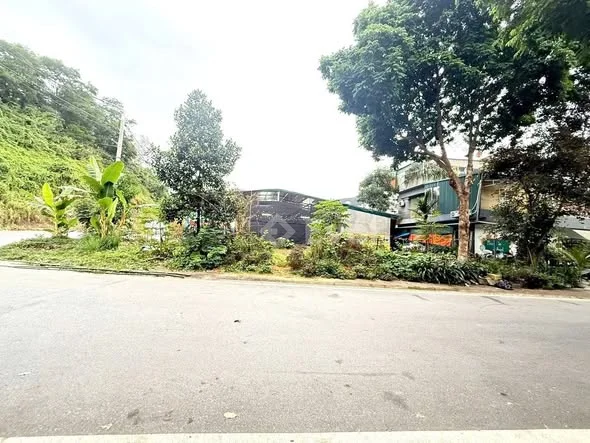 Bán đất 2 mặt tiền b8 đường Hồ Đắc Di đối diện trường Sư phạm._Diện tích: 166m2