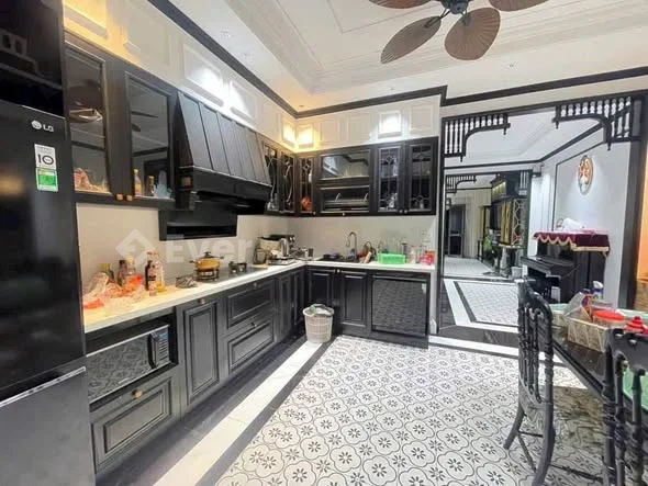 Ba.n Nhà 3 tầng 1 tum Khu Terrace - hoàn thiện indochine sang - xịn - mịn. 100m2