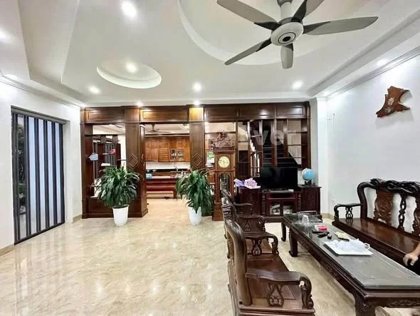 Bán căn nhà 2 mặt tiền Khu Đô Thị Phú GiaDiện tích : 161.1m2 .Hướng : Đông, Đông Nam