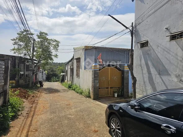 BÁN ĐẤT MẶT TIỀN HÙNG VƯƠNG – VỊ TRÍ ĐẸP – GIÁ TỐT Đường Hùng Vương