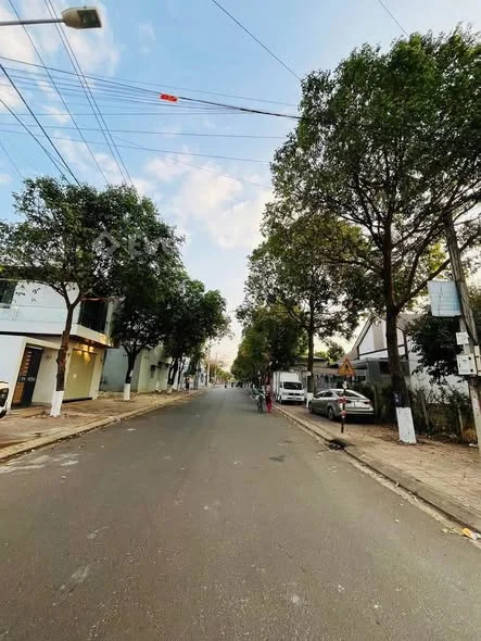 BÁN ĐẤT NGUYỄN PHÚC CHU– SỔ HỒNG RIÊNG Vị trí: Mặt đường Nguyễn Phúc Chu, phường Thành Nhất