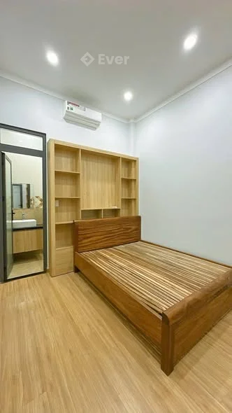 Nhà hẻm 170 MAI HẮC ĐẾ( phường Tân Thành cũ)DIỆN TÍCH: 4,28m *36m.