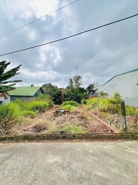 Bán Đất Hẻm 185 Ywang Ngay Khu DH Tây Nguyên P. EaKao Giá 1tỷ 950trPháp lý