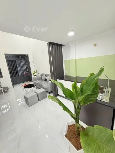 BÁN NHÀ HẺM 125E NGUYỄN TRI PHƯƠNGDiện tích : 3,2 x 10 thổ cư full