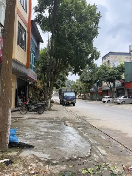 Bán đất đẹp 2 mặt đường Nhạc Sơn, Kim Tân, 89m2, mặt tiền 5,5m giá 3,3x tỷ