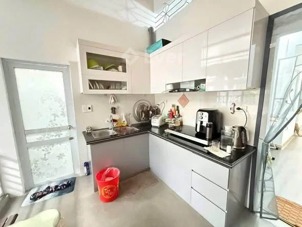 NHÀ 2 mặt Tiền. DT 90m, mặt tiền 5m. Trung tâm mọi tiện ích