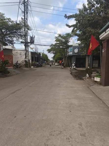 Mở bán Lô Đất Mặt tiền Y nuê, cách ngã sáu chỉ 2,5km!Lô 1: + Rộng 6m dài 21,8m, chưa trừ lộ giới