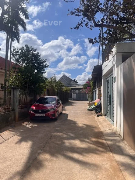 NHÀ HẺM TRỊNH CÔNG SƠN BUÔN DU LỊCH AKO DHONG – P TÂN LỢI